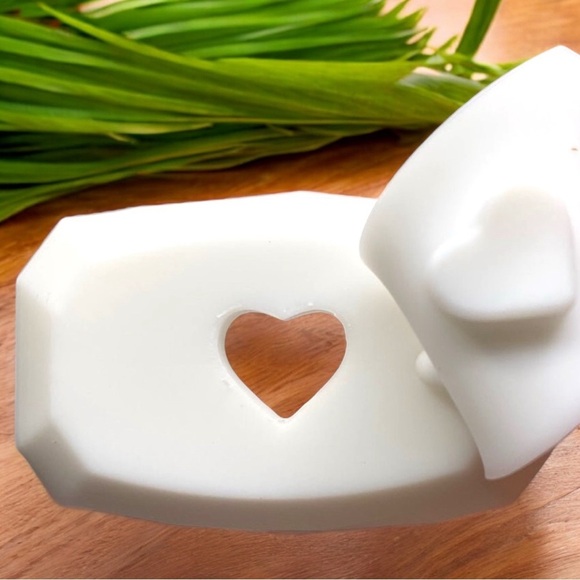 BATH SPELLS White Ice Roller for Face & Eye Beauty Massage – NEW - Picture 4 of 5